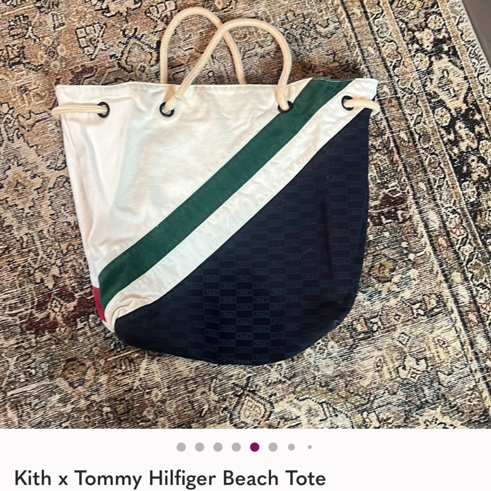 Tommy Hilfiger Tri-Color Beach Tote - Picture 4 of 8